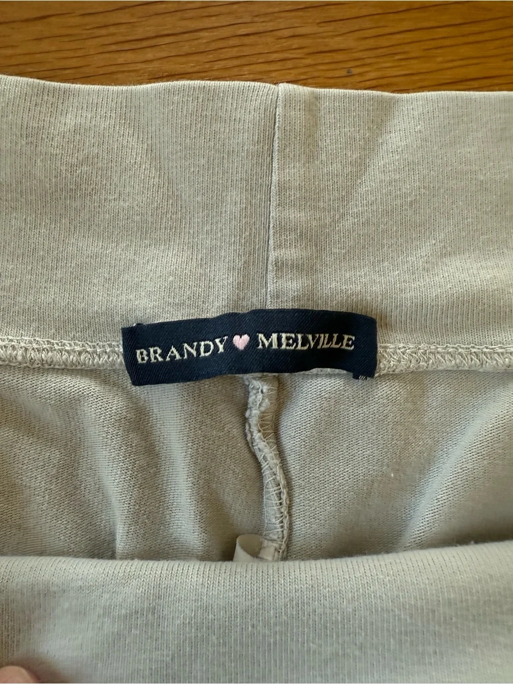 Brandy Melville Beige Shorts Small - Picture 2 of 5
